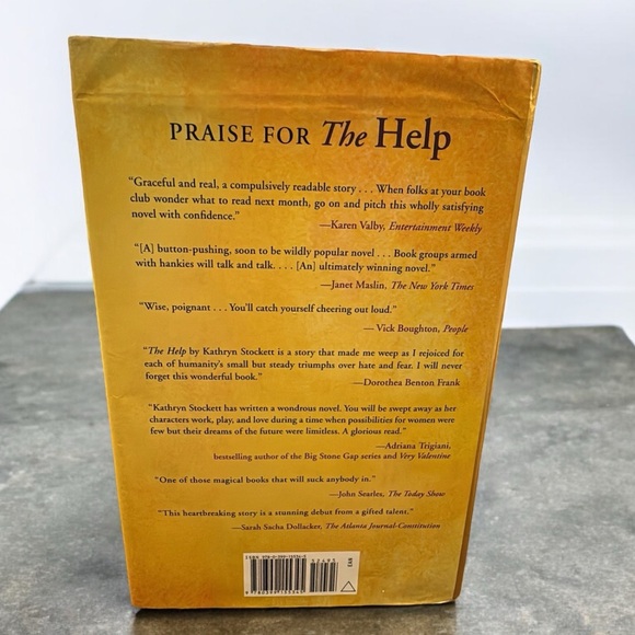 48 hour Sale The Help by Kathryn Stockett EUC - Picture 2 of 2